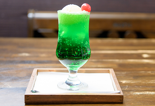 のうえんカフェ クリームソーダ